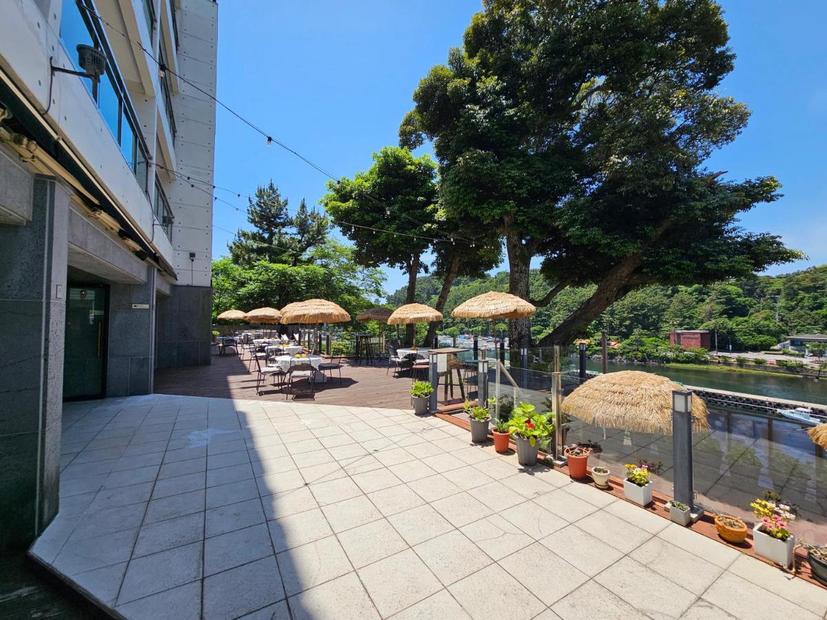 Cheonjiyeon Crystal Hotel Seogwipo Zewnętrze zdjęcie