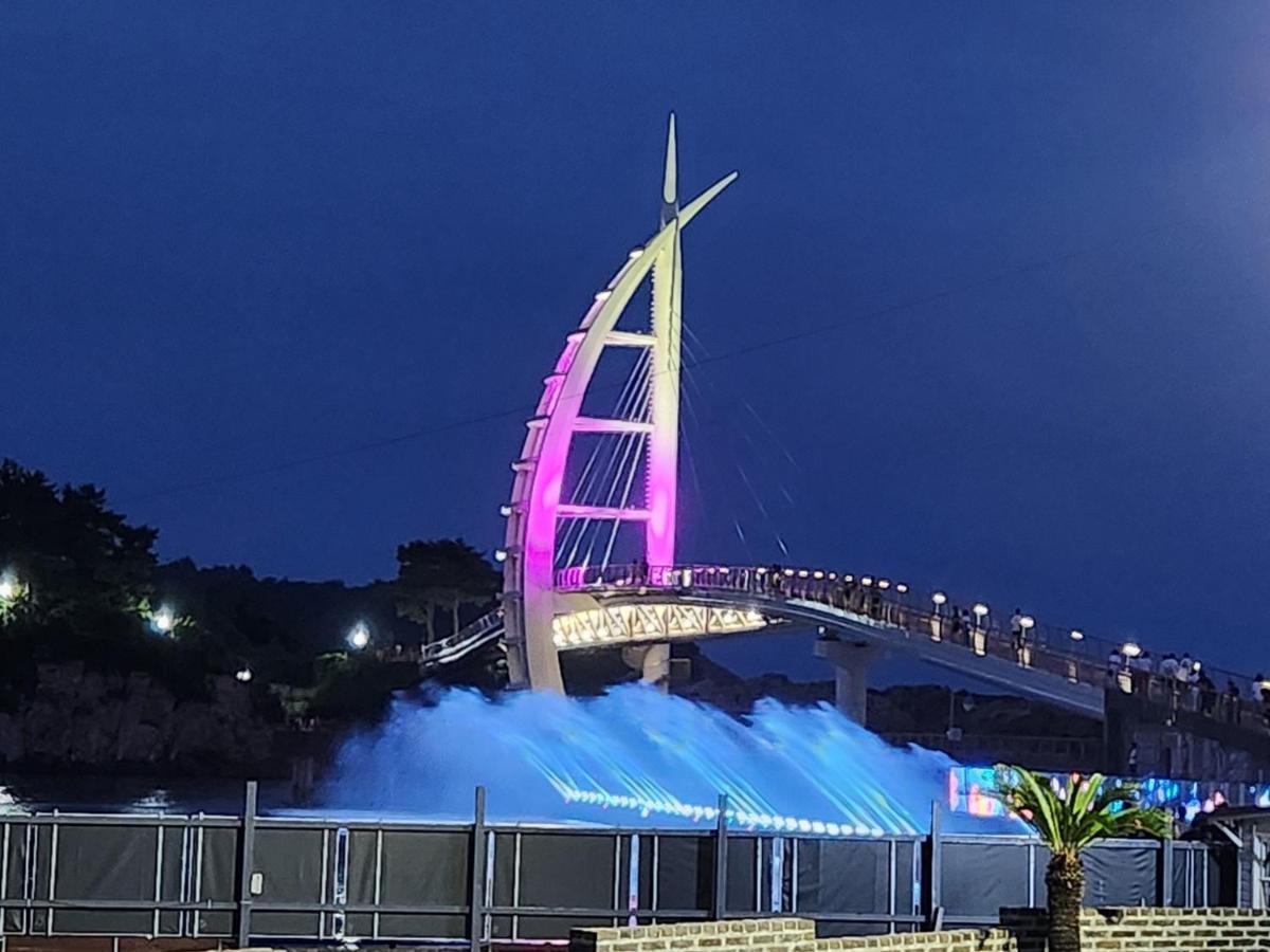 Cheonjiyeon Crystal Hotel Seogwipo Zewnętrze zdjęcie