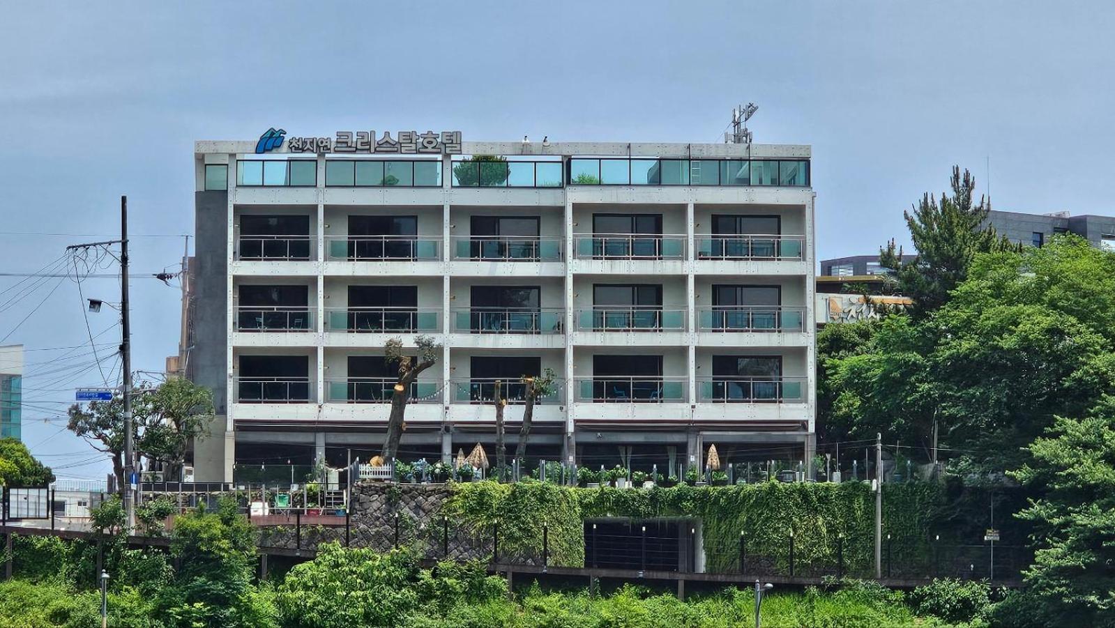 Cheonjiyeon Crystal Hotel Seogwipo Zewnętrze zdjęcie